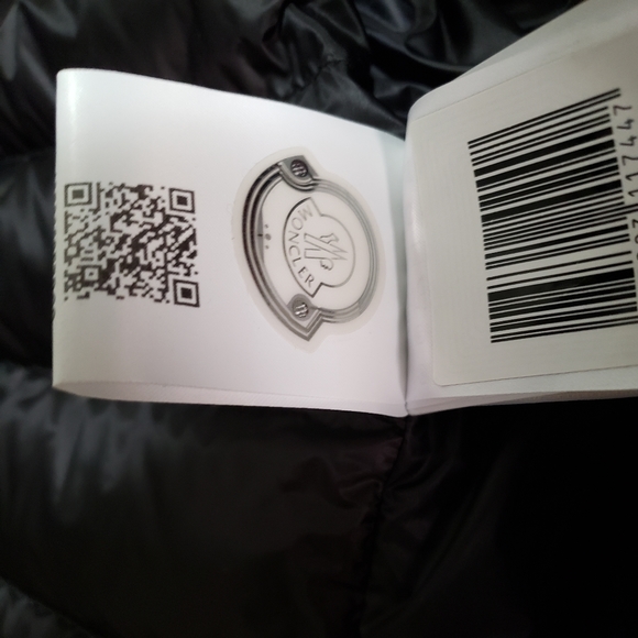 Sold...moncler neveu jacket size 4 - Picture 5 of 9